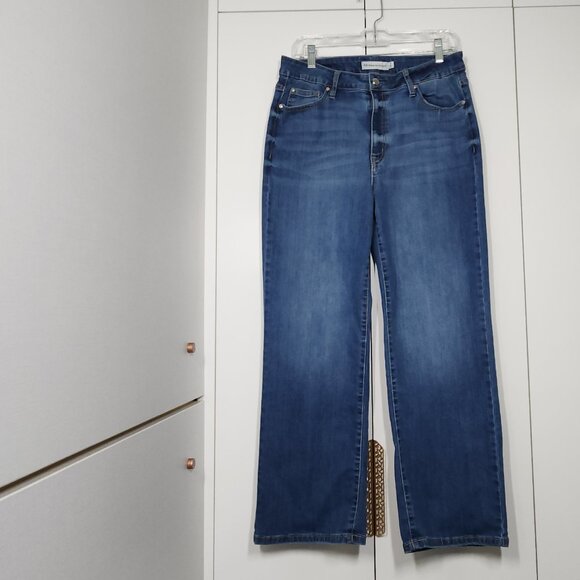 Rebecca Minkoff Straight Leg Medium Blue Wash Jean Women's Size 10 - Picture 1 of 8